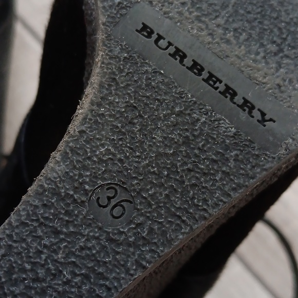 BURBERRY..BENTON WEDGE CALF HAIR BOOTIE..SIZE 36 - Picture 8 of 10